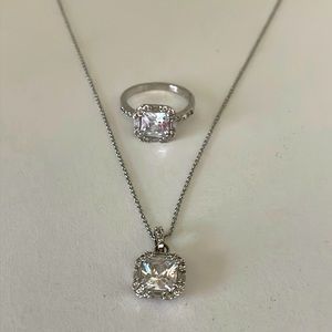 Lia Sophia necklace and Ring Set